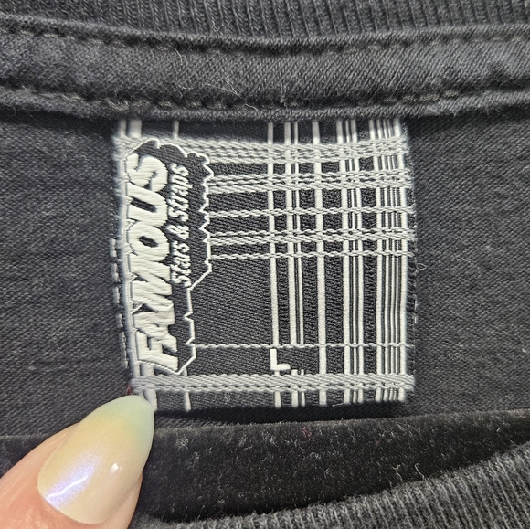 VTG Y2K Famous Stars & Straps Skull Shirt Black Rock Rap Style Tee Size Large - Picture 4 of 9